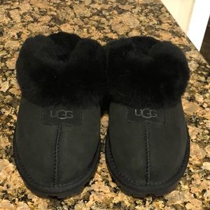 UGG Coquette Slippers Sz 9 Black Like NEW